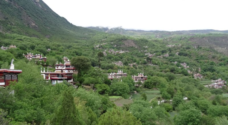 Tagong naar Xiao Jin - tibetaanse dorp Jiaju